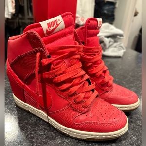 Nike High Tops / Wedge ! Red, Sz 7.5
